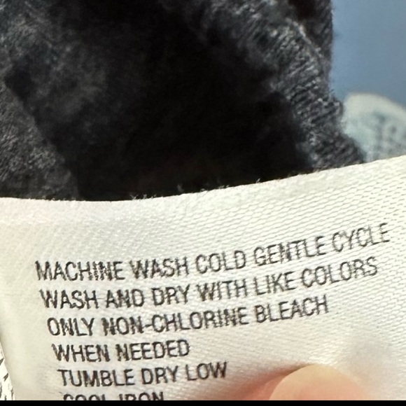 GAP Charcoal Gray 3/4 Sleeve V Neck Slouchy tie waist Top Shirt Medium - Picture 16 of 16